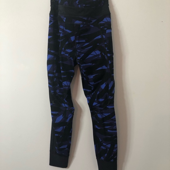 Lolë Burst Leggings - Picture 9 of 11